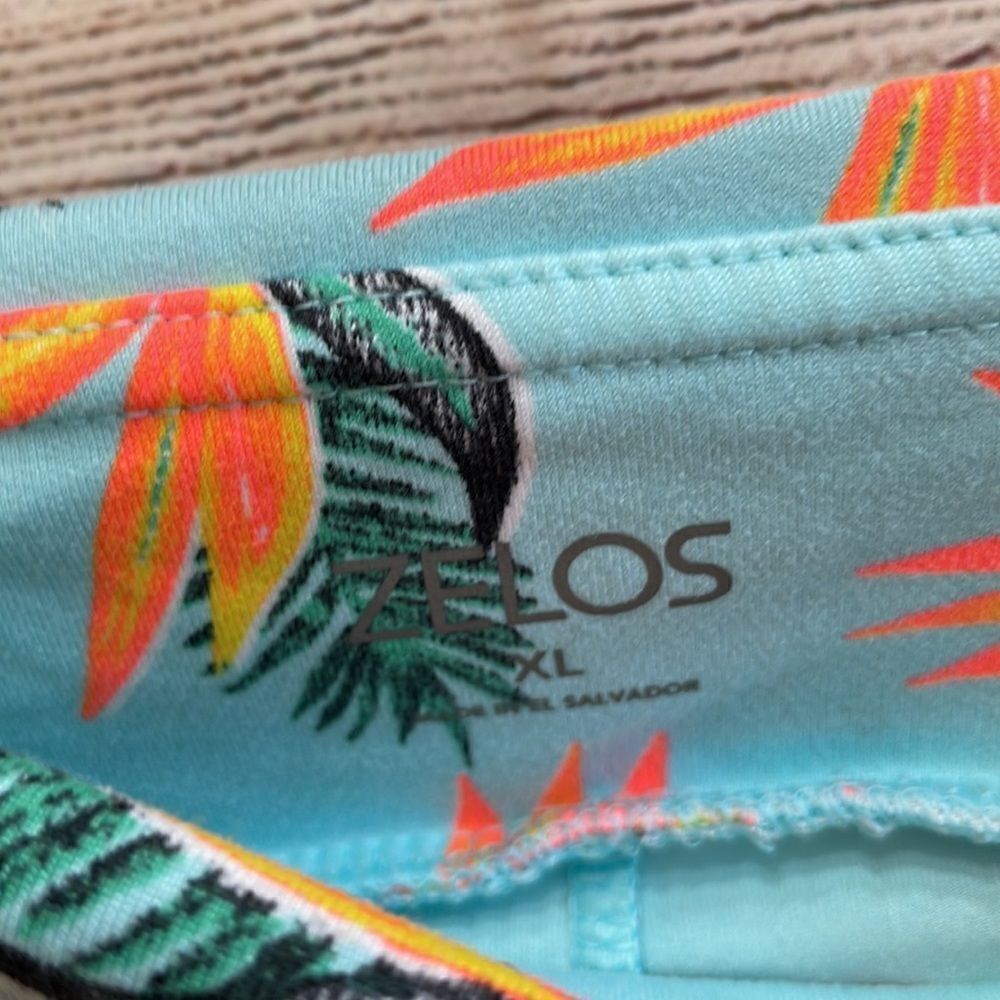 ZELOS SKORT IN TROPICAL PRINT - Picture 4 of 5